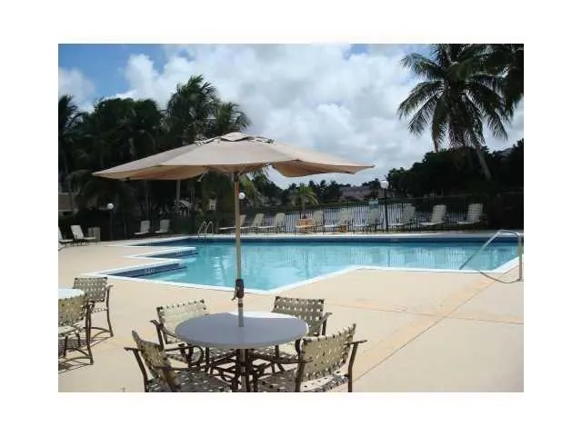 $1,875 | Undisclosed Address, Hollywood, FL 33025