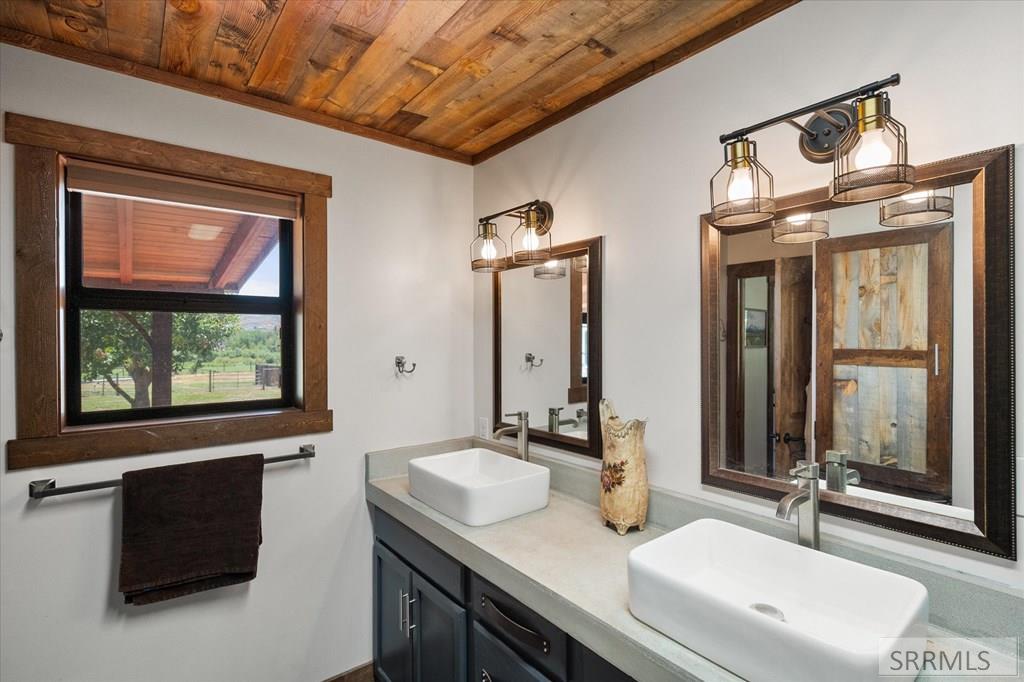 189 Lemhi Road Salmon, ID 83467 - Photo 14 of 43