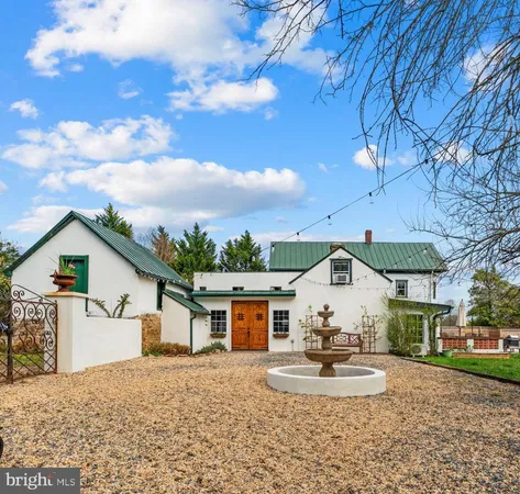 $950,000 | 4094 Whiting Road, Marshall, VA 20115