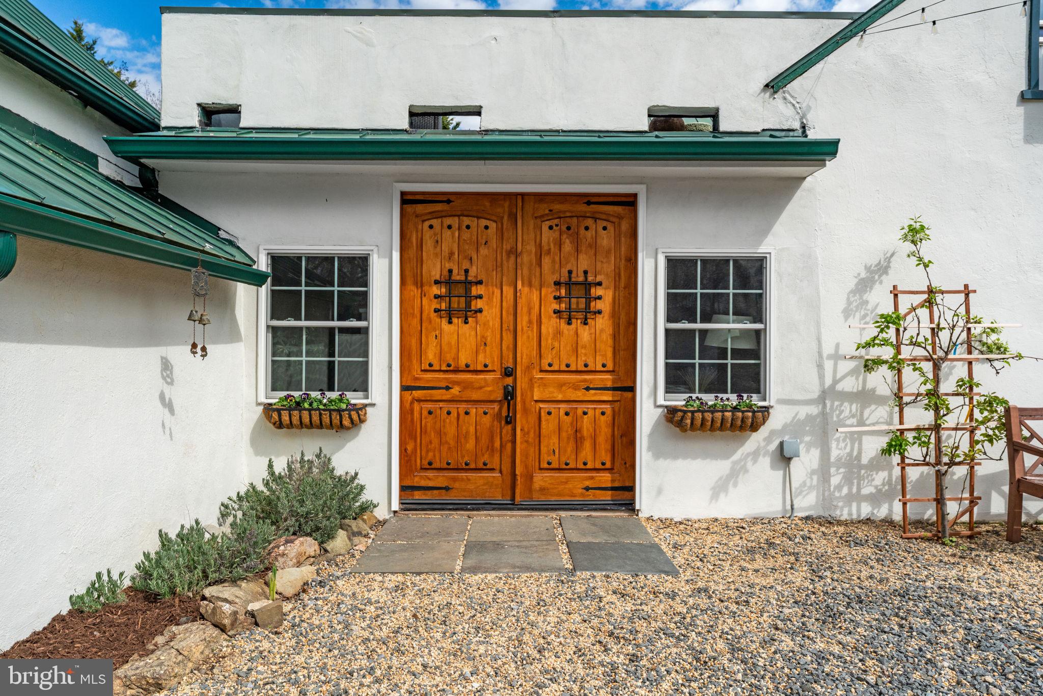 4094 Whiting Road Marshall, VA 20115 - Photo 2 of 69