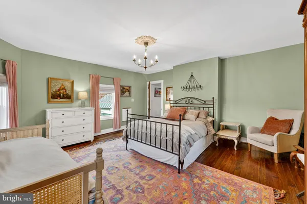 $950,000 | 4094 Whiting Road, Marshall, VA 20115