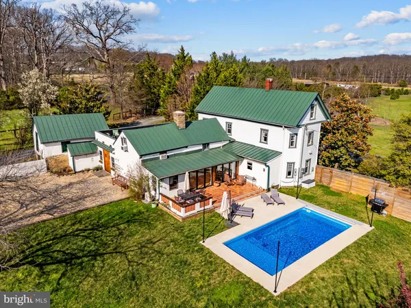 $950,000 | 4094 Whiting Road, Marshall, VA 20115