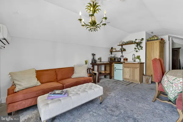 $950,000 | 4094 Whiting Road, Marshall, VA 20115