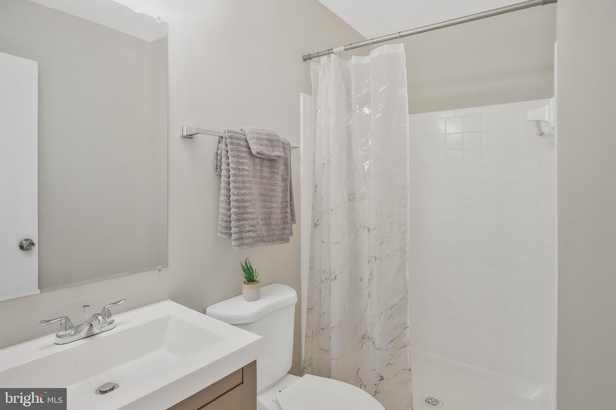 2919 Seminole Road Woodbridge, VA 22192 - Photo 16 of 30 Gallery Image 16