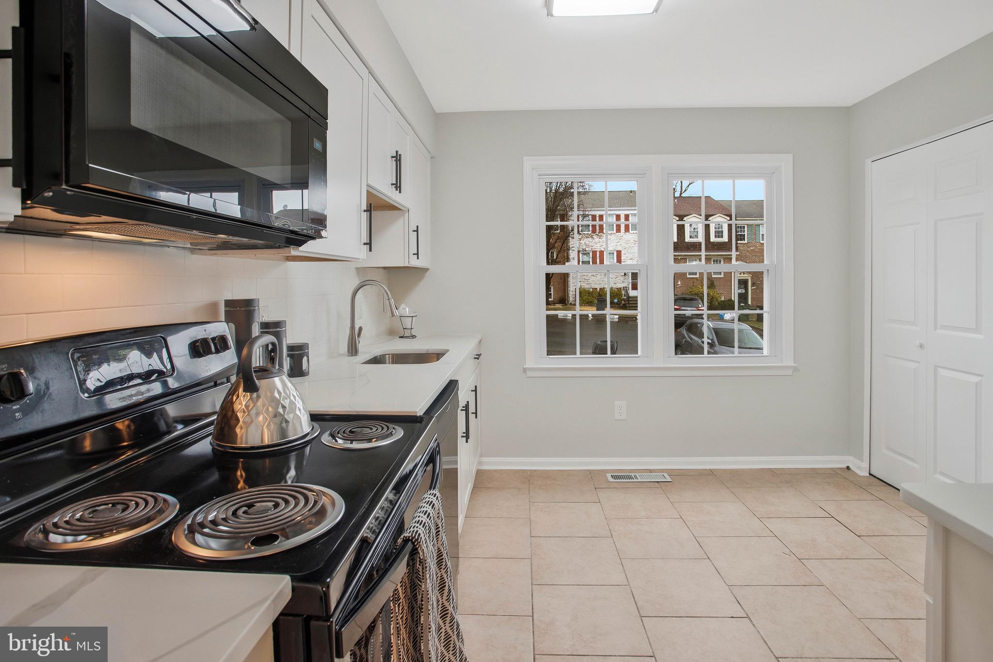 2919 Seminole Road Woodbridge, VA 22192 - Photo 6 of 30 Gallery Image 6