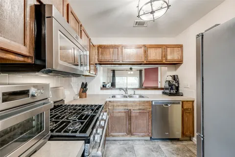 $243,000 | 11821 Bittern Hollow, Unit 34, Austin, TX 78758