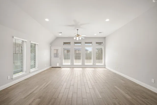 $2,749 | 3418 Zuse Street, Iowa Colony, TX 77583