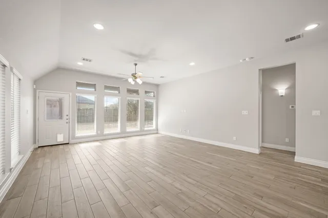 $2,749 | 3418 Zuse Street, Iowa Colony, TX 77583