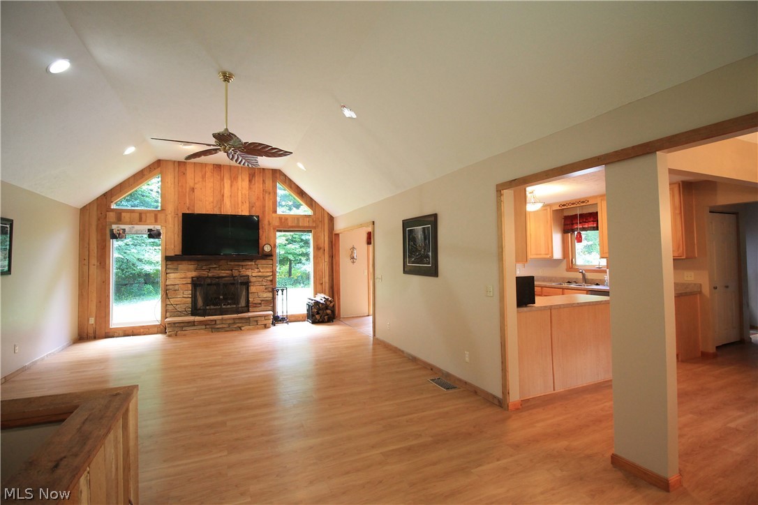 11269 Bloom Road Garrettsville, OH 44231 - Photo 2 of 26