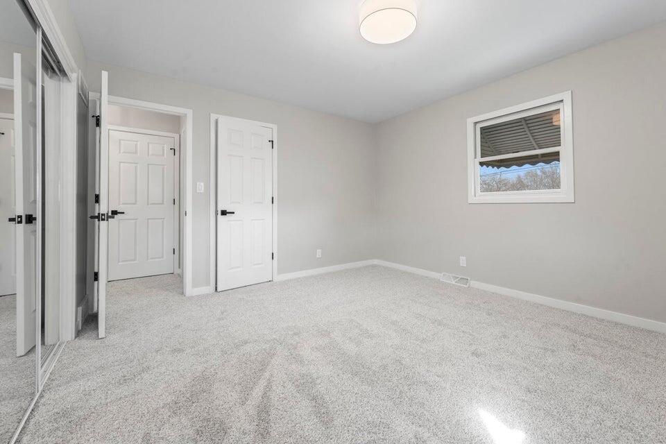 1901 North Rensselaer Street Griffith, IN 46319 - Photo 28 of 40 960x640