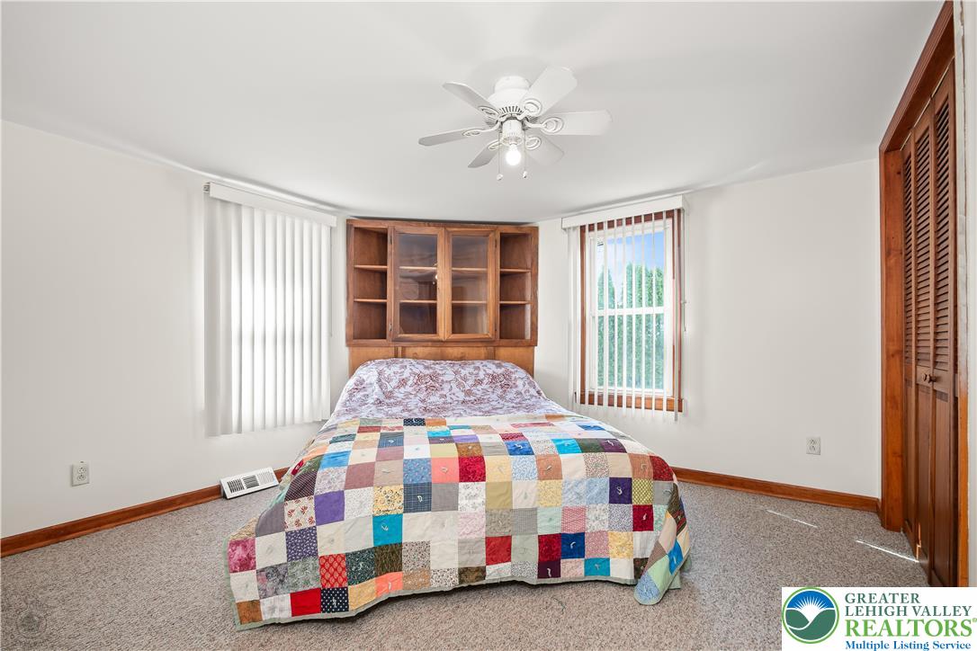 7309 Bell Gate Road Coopersburg, PA 18036 - Photo 28 of 58 Built-in