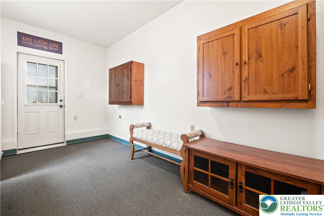 7309 Bell Gate Road Coopersburg, PA 18036 - Photo 29 of 46 Mudroom/Laundry room