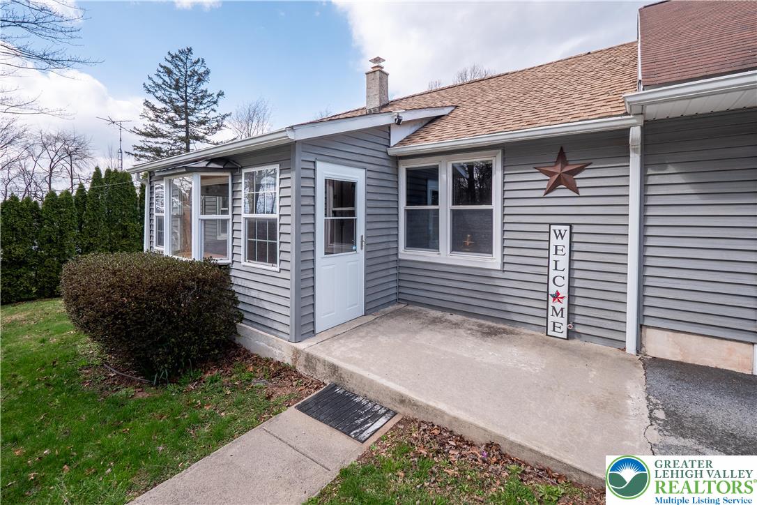 7309 Bell Gate Road Coopersburg, PA 18036 - Photo 4 of 46