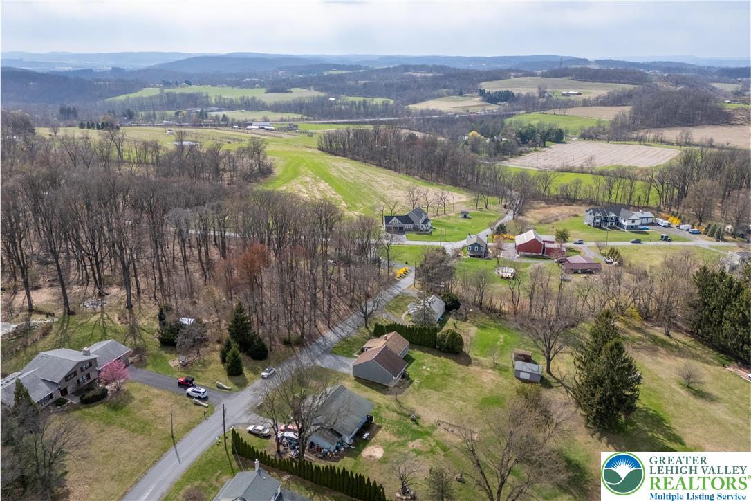 7309 Bell Gate Road Coopersburg, PA 18036 - Photo 46 of 58 Lehigh Valley
