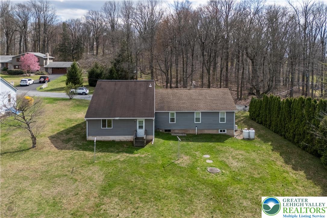 7309 Bell Gate Road Coopersburg, PA 18036 - Photo 9 of 46 North facing