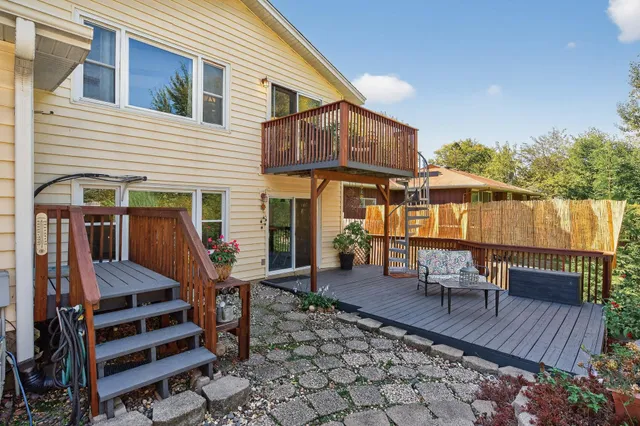 $385,000 | 1641 Leone Avenue East, St. Paul, MN 55106