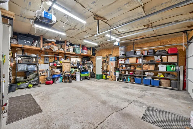 $385,000 | 1641 Leone Avenue East, St. Paul, MN 55106