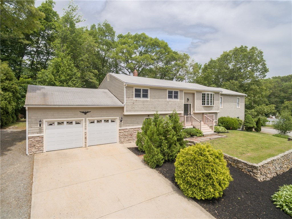 15 White Rock Road Coventry, RI 02816 - Photo 2 of 40