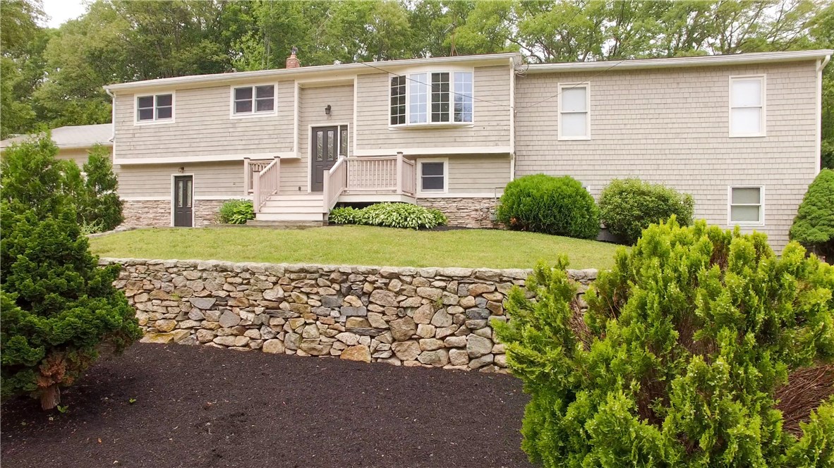 15 White Rock Road Coventry, RI 02816 - Photo 3 of 40