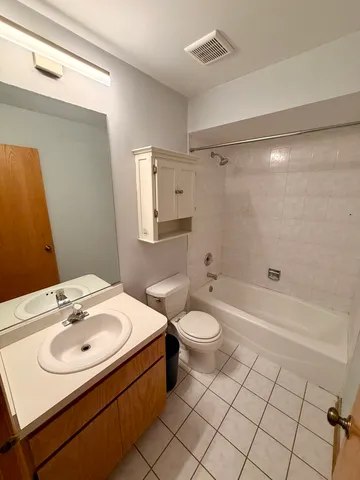 $339,000 | 19301 Enclave Lane, Tinley Park, IL 60487