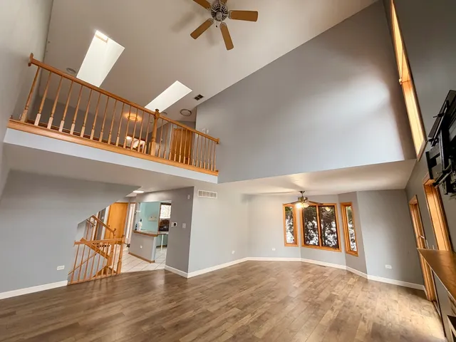 $339,000 | 19301 Enclave Lane, Tinley Park, IL 60487