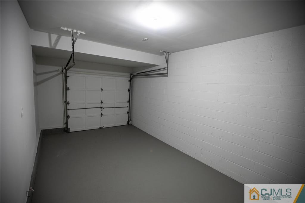 3204 Hana Road Edison, NJ 08817 - Photo 21 of 46