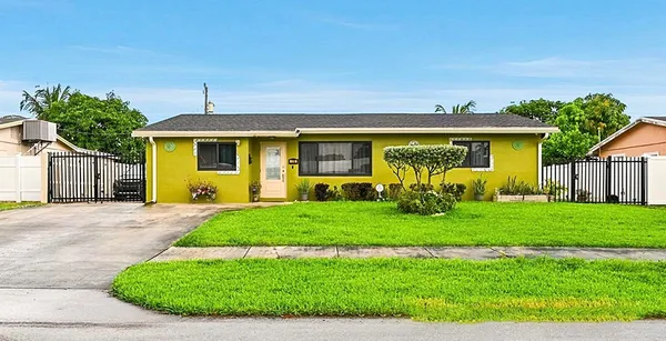 $445,000 | 1310 Southwest 7th Avenue, Deerfield Beach, FL 33441