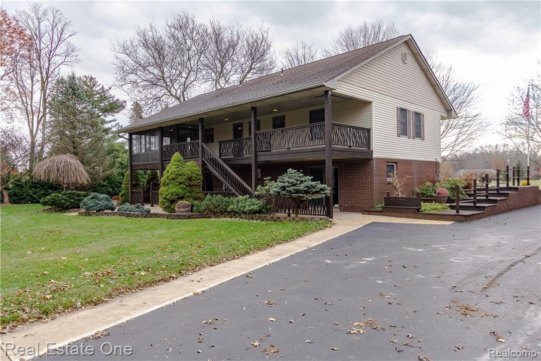 37230 Judd Road New Boston, MI 48164 - Photo 23 of 53 DSC_5628-HDR.jpg