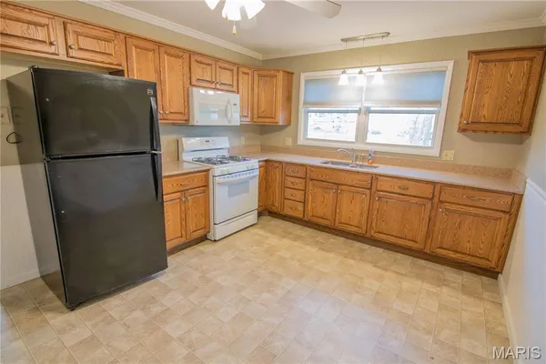 $129,000 | 218 North Adams Street, Vandalia, IL 62471