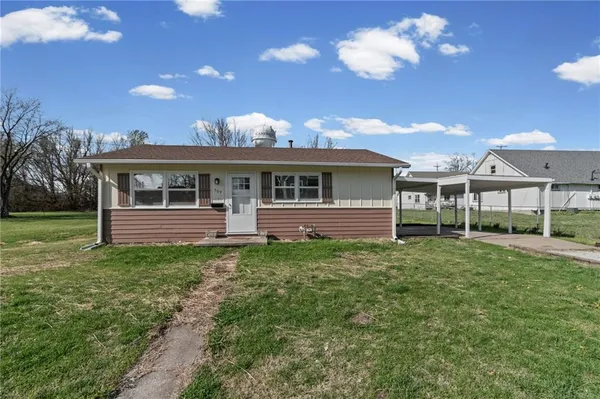 $159,500 | 509 East 2nd Street, Cameron, MO 64429