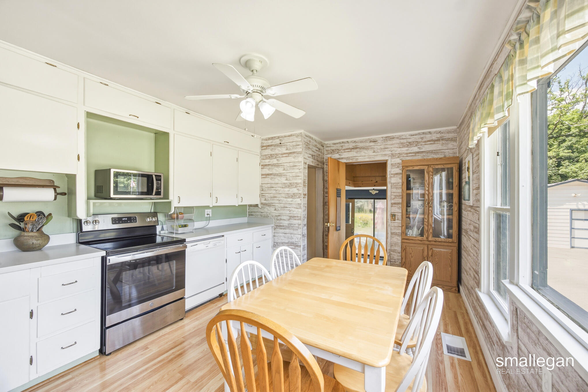4879 194th Avenue Hesperia, MI 49421 - Photo 11 of 51 Kitchen