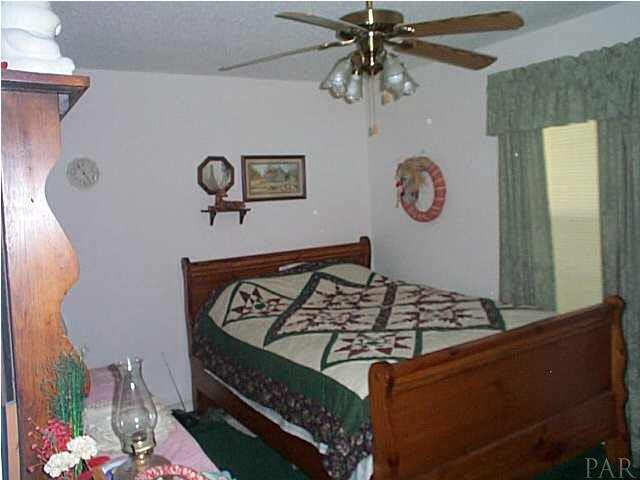1937 Tate Road Cantonment, FL 32533 - Photo 8 of 19 Gallery Image 8