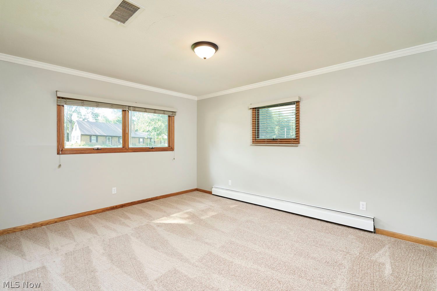 1097 Oak Tree Road Akron, OH 44320 - Photo 9 of 24