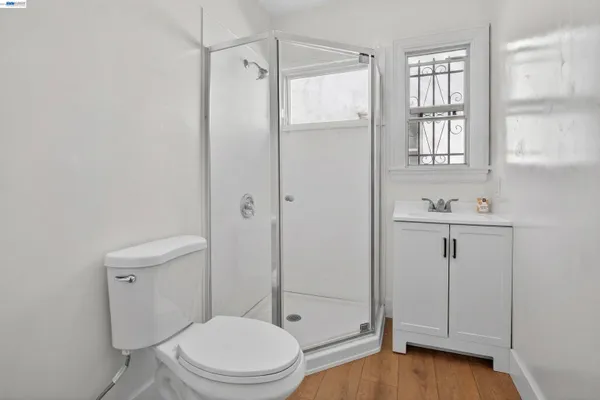 $1,275,000 | 912-914 61st Street, Oakland, CA 94608