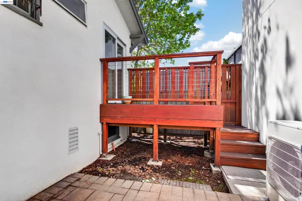 $1,275,000 | 912-914 61st Street, Oakland, CA 94608