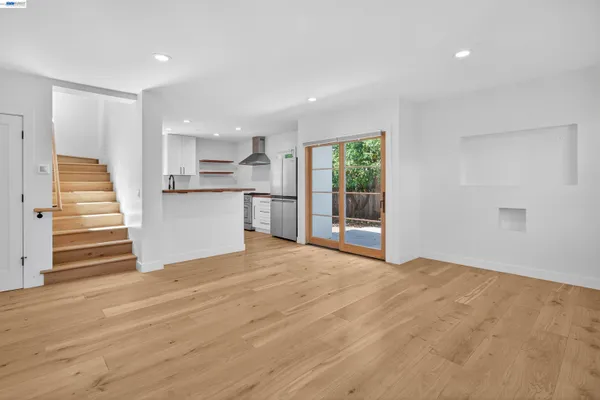 $1,275,000 | 912-914 61st Street, Oakland, CA 94608