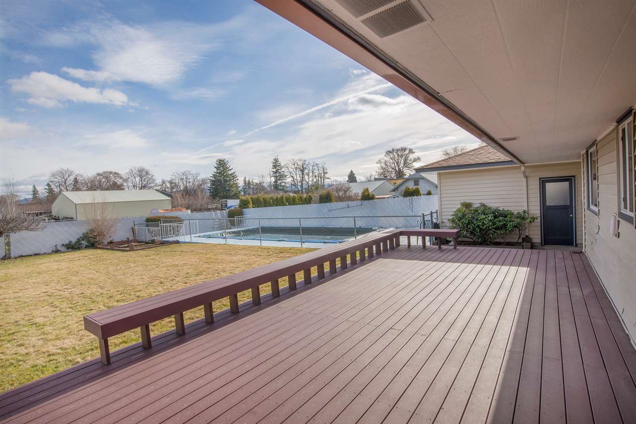 1618 North Farr Road Spokane Valley, WA 99206 - Photo 2 of 20
