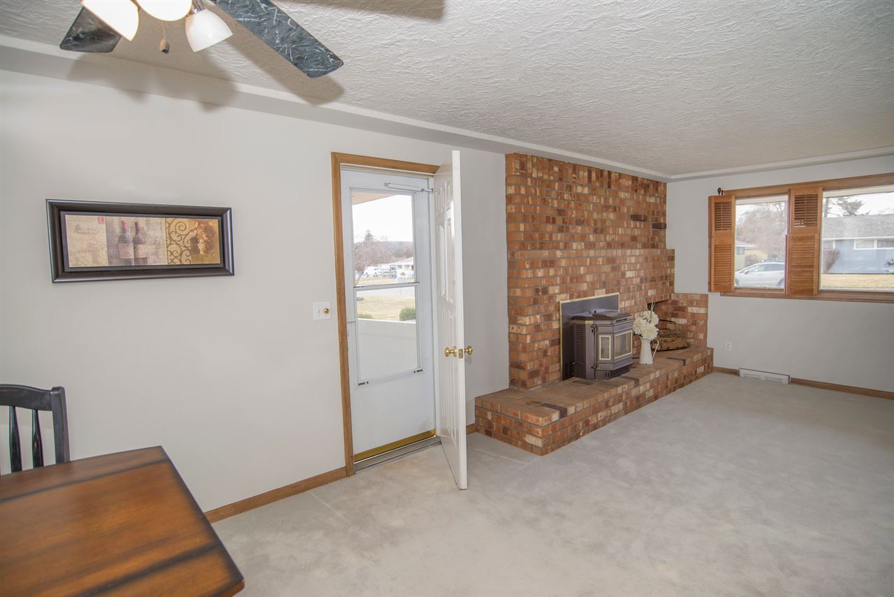1618 North Farr Road Spokane Valley, WA 99206 - Photo 4 of 20