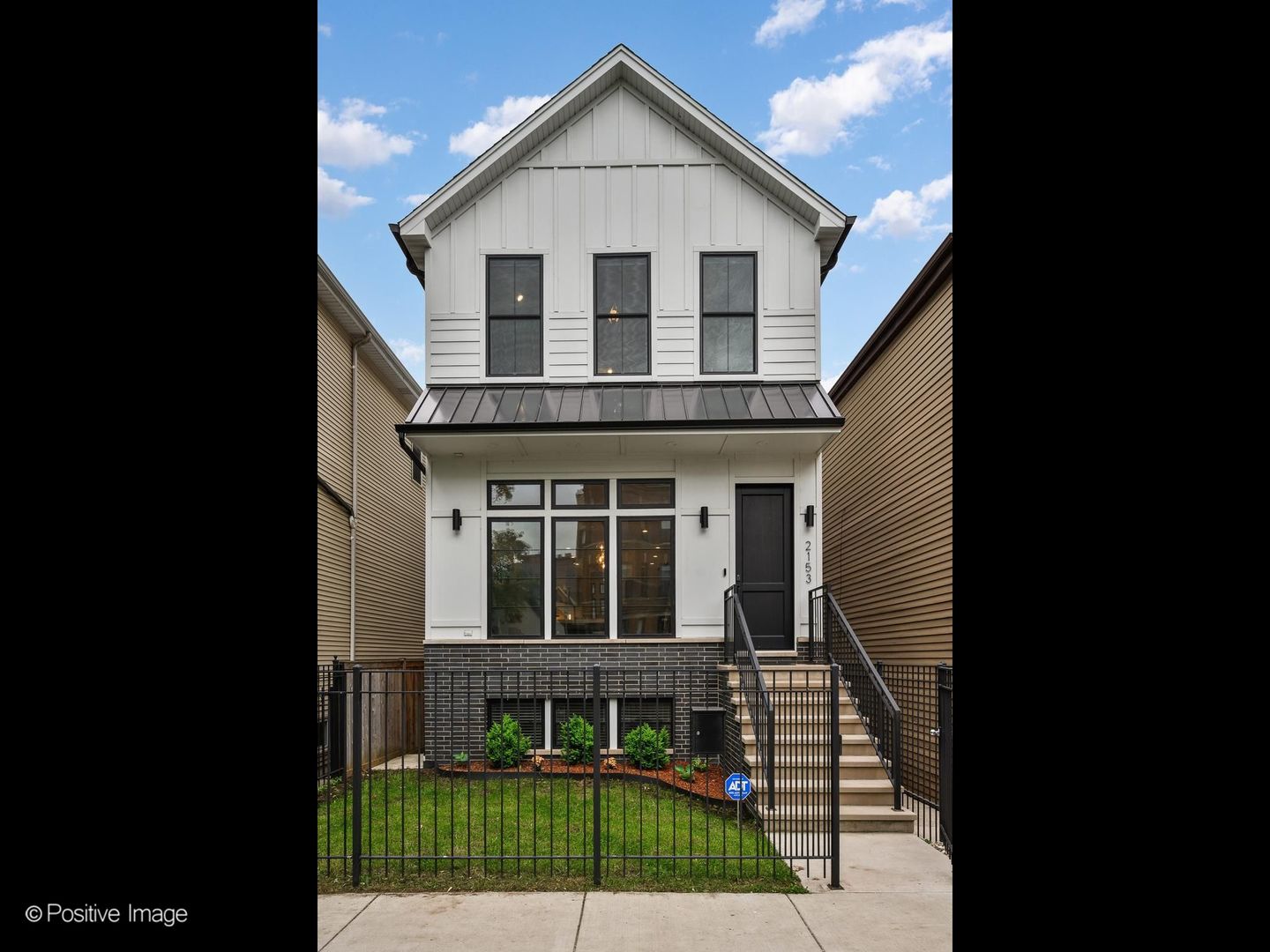 2153 West Fletcher Street Chicago, IL 60618 - Photo 2 of 41