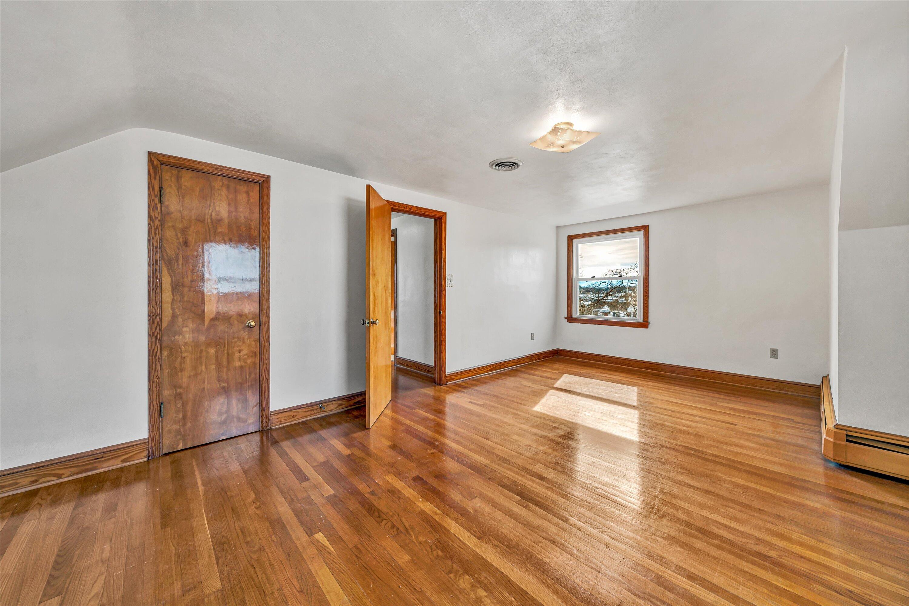 2014 Holley Road Roanoke, VA 24012 - Photo 21 of 28 21-DSC00479