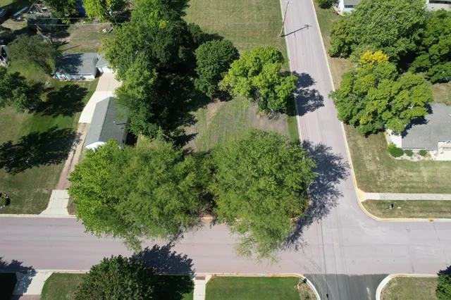 $10,000 | 211 North Prairie Street, Sherburn, MN 56171