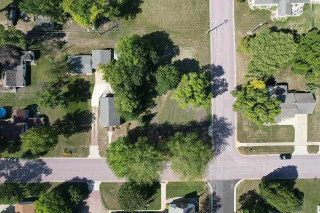 $10,000 | 211 North Prairie Street, Sherburn, MN 56171