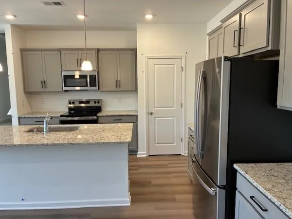 $2,100 | 328 Mountain Boulevard, Unit 2, Jasper, GA 30143