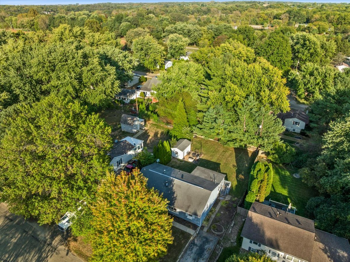 8095 North 2000 East Road Downs, IL 61736 - Photo 2 of 25