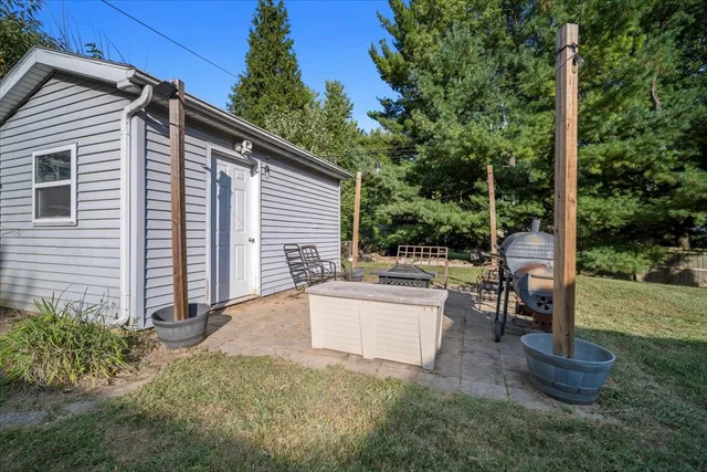 $195,000 | 8095 North 2000 East Road, Downs, IL 61736