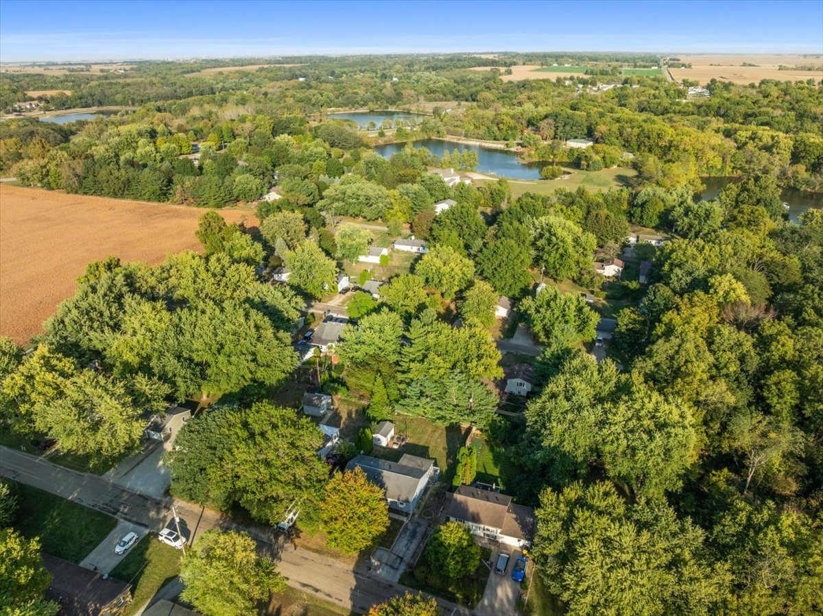 8095 North 2000 East Road Downs, IL 61736 - Photo 5 of 25