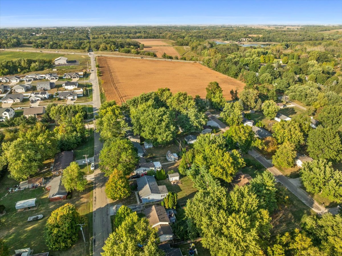 8095 North 2000 East Road Downs, IL 61736 - Photo 6 of 25