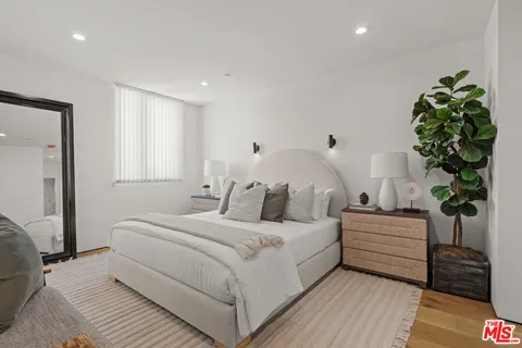 $2,349,000 | 11702 Charnock Road, Los Angeles, CA 90066