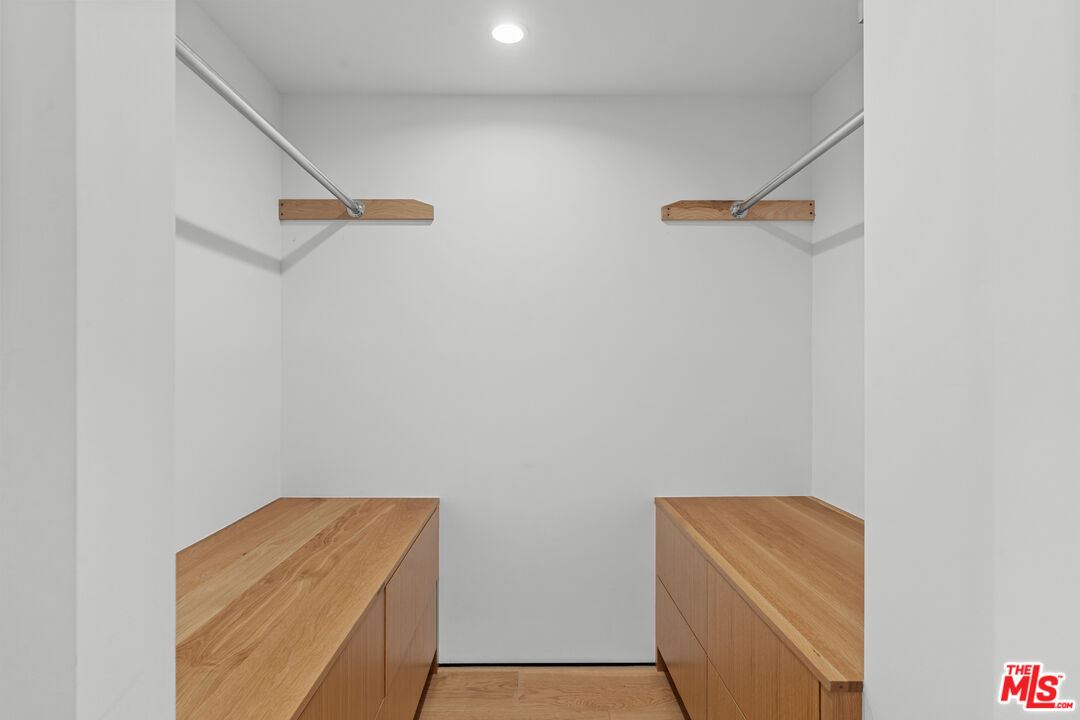 11702 Charnock Road Los Angeles, CA 90066 - Photo 21 of 32