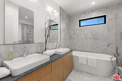 $2,349,000 | 11702 Charnock Road, Los Angeles, CA 90066